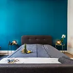 Highrise Oasis Apartman