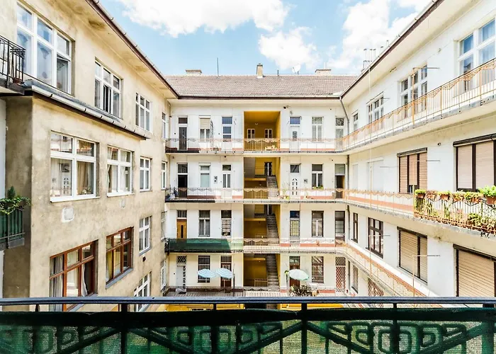 Appartement Highrise Oasis Boedapest