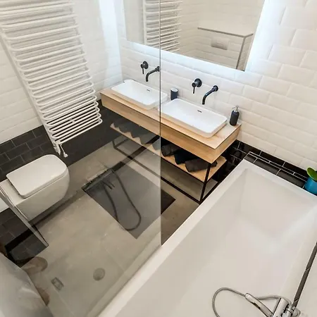 Highrise Oasis Apartamento *